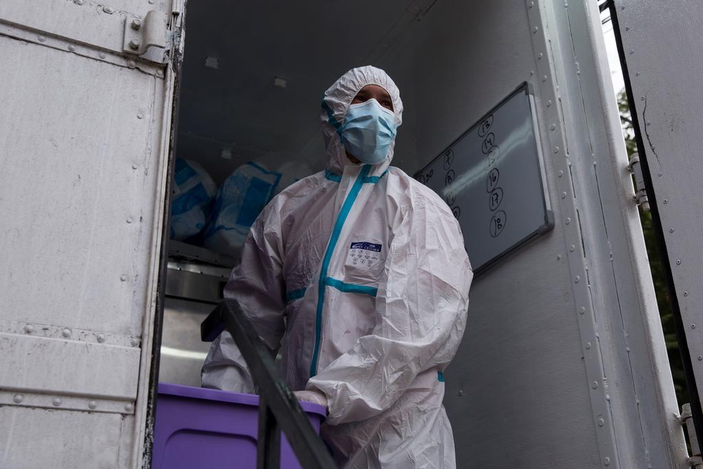 El Ministerio de Salud de Chile entregó este lunes nuevas cifras sobre el avance del coronavirus SARS-CoV-2 en el país, en donde se registraron 4,017 nuevos casos en las últimas 24 horas. (ARCHIVO) 