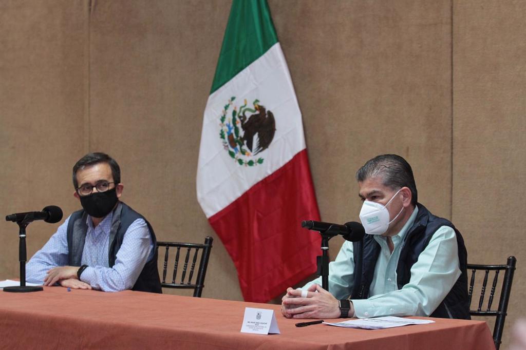 El gobernador Miguel Riquelme se reunió con el exsecretario de Economía en México, Ildefonso Guajardo.