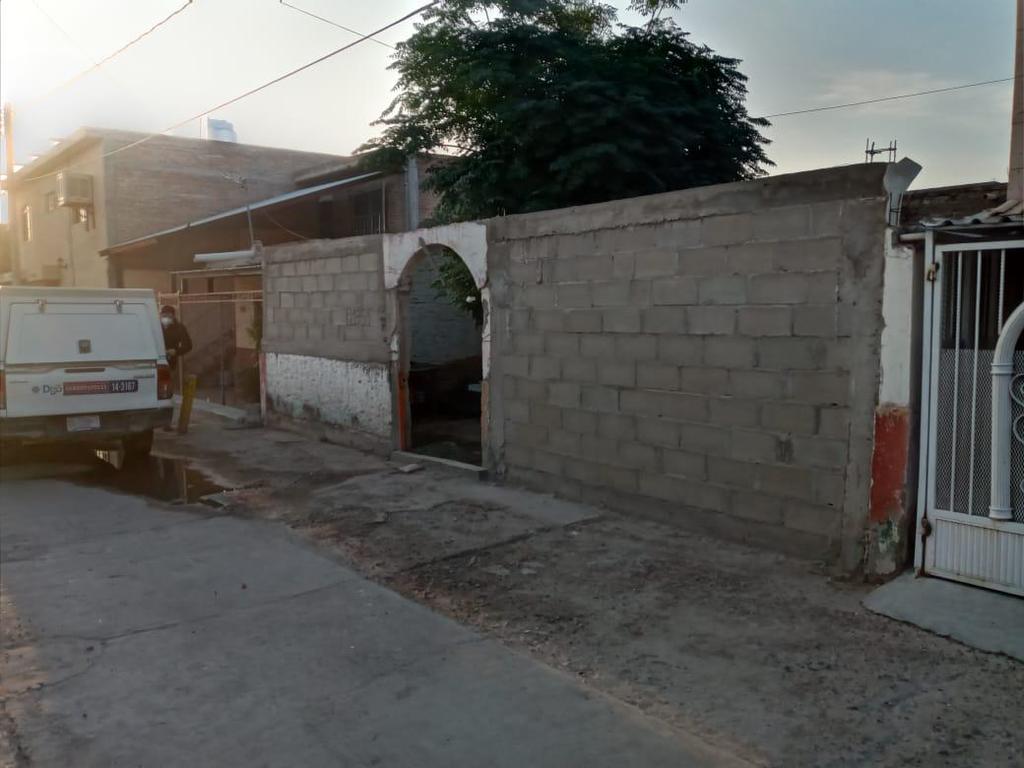 La persona fallecida fue identificada como José Antonio de 29 años de edad, originario del poblado de Velardeña, perteneciente al municipio de Cuencamé.
(EL SIGLO DE TORREÓN)