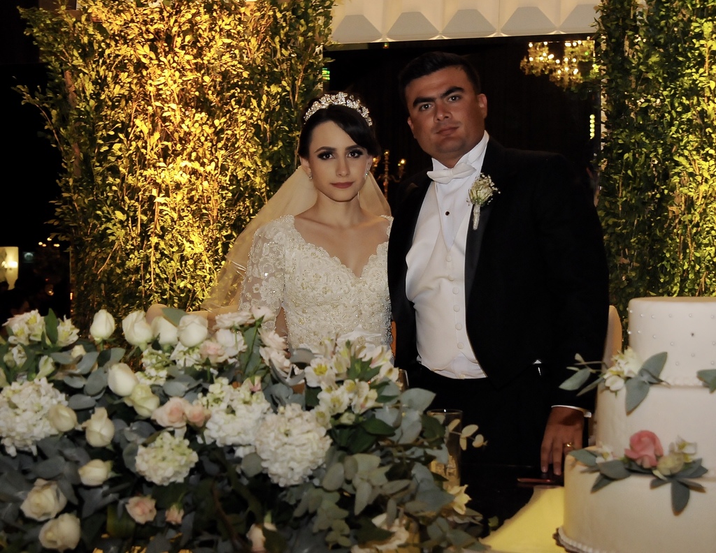 Recién casados, Lic. Ambar Erandi Mancisidor Villegas y Dr. Arturo Becerril Berrón.