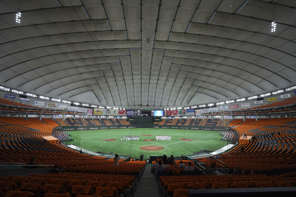 Se permitirán al principio un máximo de cinco mil aficionados o la mitad de la capacidad de estadios chicos. (AP)