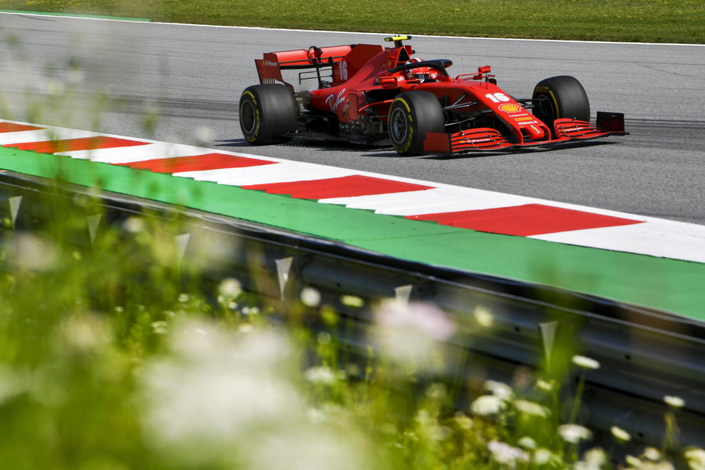 El primer Gran Premio de Toscana en el Autódromo de Mugello se correrá el 13 de septiembre, mientras que el Gran Premio de Rusia en Sochi dos semanas después podría ser la primera carrera de la temporada de la Fórmula Uno con aficionados en las tribunas. (ARCHIVO)