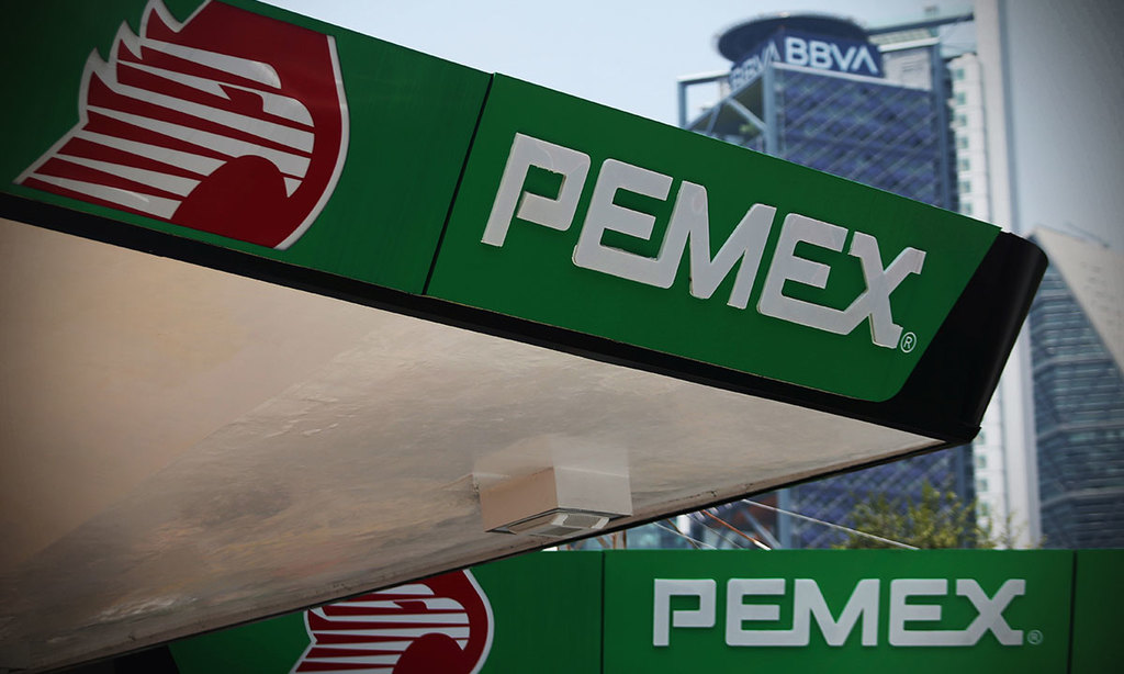 El riesgo de liquidez de Pemex aún es alto, con un flujo negativo y una deuda de aproximadamente 11 mil mdd hasta marzo de 2021. (ARCHIVO) 