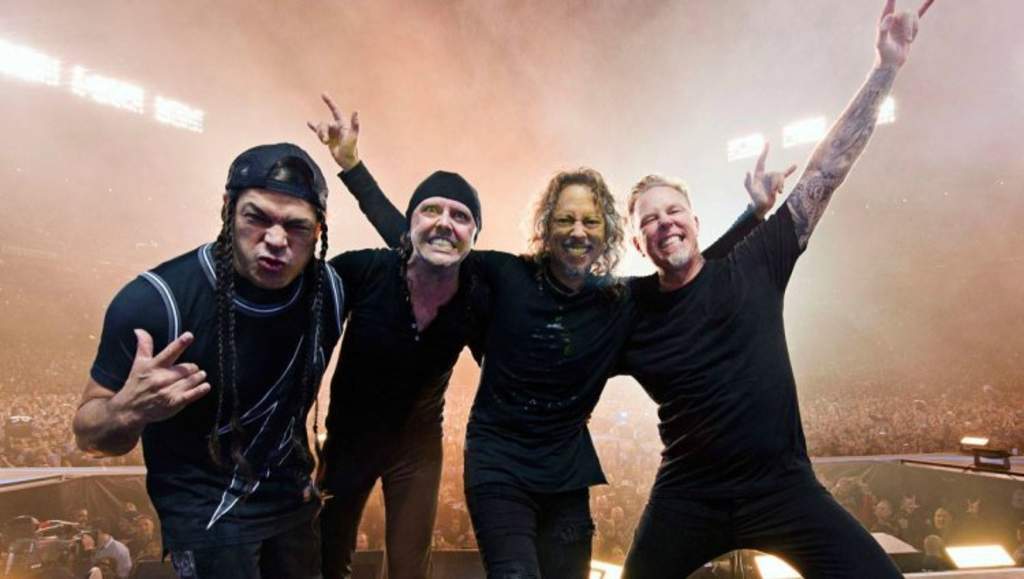 El grupo Metallica publicará el próximo 28 de agosto el álbum S&M2, que documenta en audio y video los conciertos ofrecidos el 6 y 8 de septiembre de 2019 en el Chase Center de San Francisco junto a la Sinfónica de la ciudad. (ESPECIAL) 