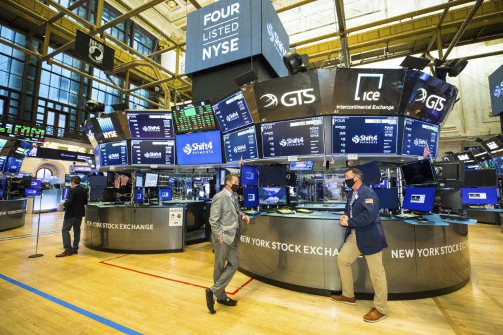 Wall Street cerró este miércoles con sus tres indicadores de referencia en verde, con el Dow Jones registrando una subida de un 0.85 %. (CORTESÍA)