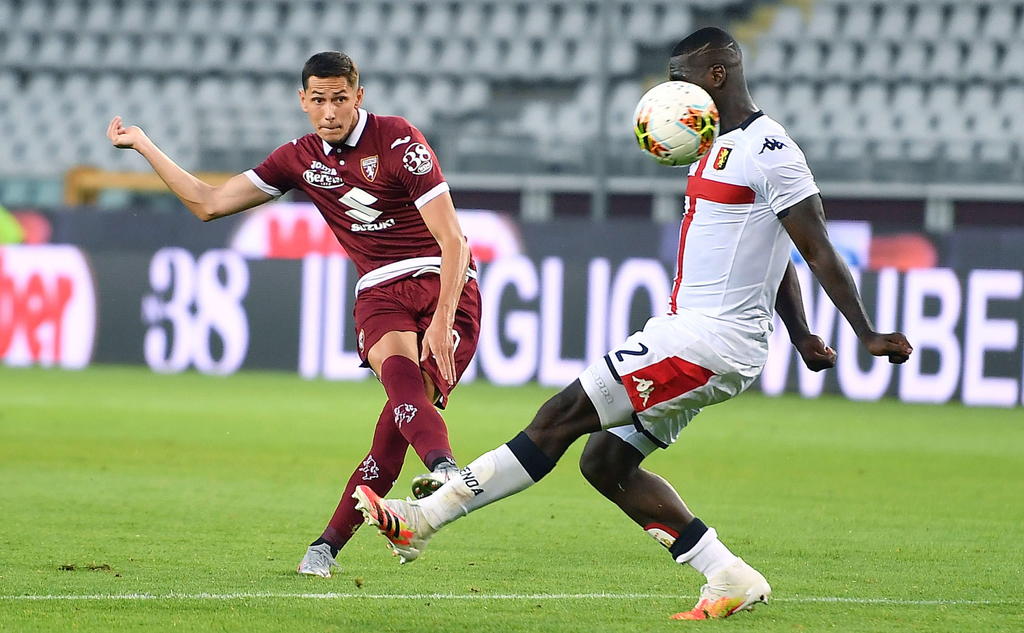 El Génova perdió 3-0 este jueves en el campo del Torino y no aprovechó la derrota del Lecce, antepenúltimo, para alejarse de la zona de descenso. (ARCHIVO)