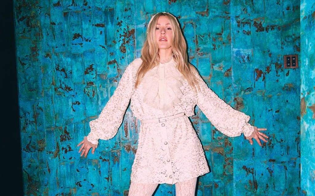 La cantante británica Ellie Goulding ha lanzado este viernes su esperado cuarto disco de estudio, Brightest Blue, dividido en dos partes diferentes y del que ya se conocían los temas Worry About Me, Close To Me, Hate Me, Power y Slow Grenade. (INSTAGRAM) 