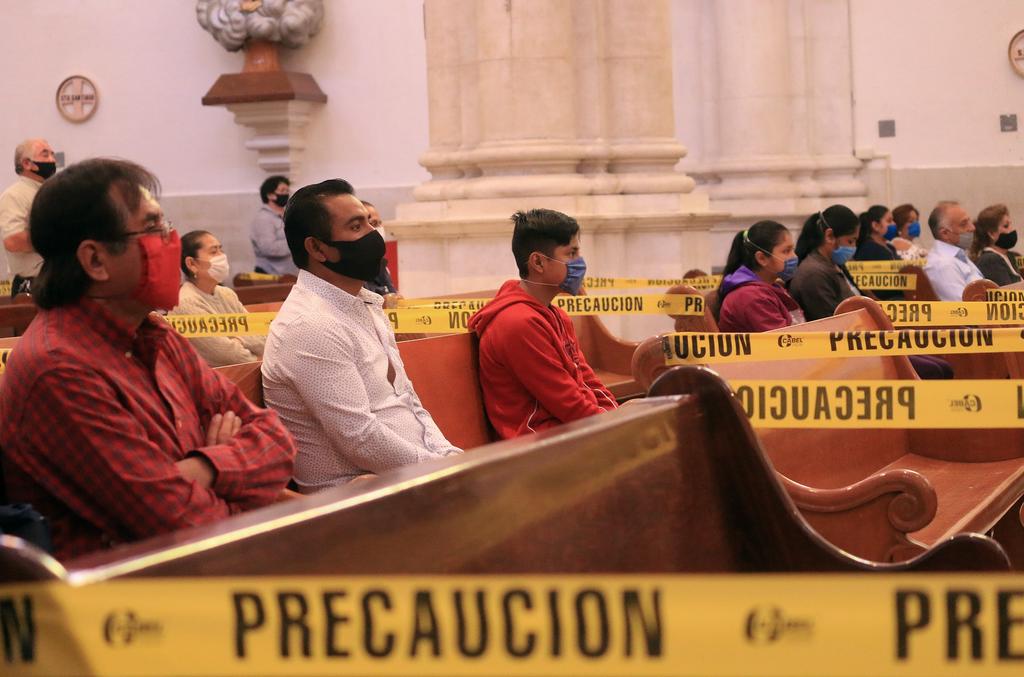 La Iglesia Católica mexicana se declaró este domingo lista para reabrir los templos pese a la pandemia de COVID-19, que acumula 338,913 casos y 38,888 muertos confirmados en el país. (EFE)