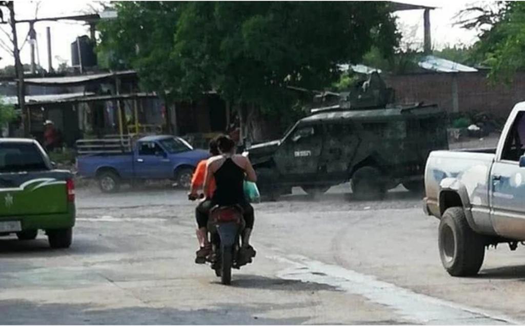 El choque fue entre elementos de la Guardia Nacional y Ejército Mexicano, contra un grupo armado identificado con el cártel de 'Los Viagras'.
(ESPECIAL)