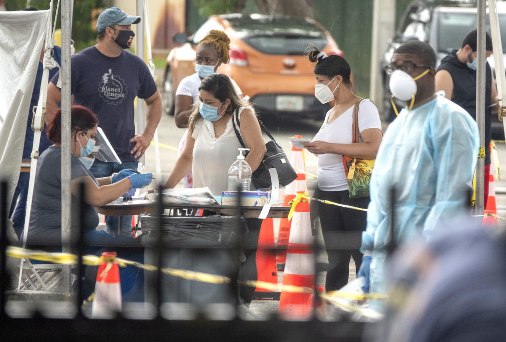 Florida, el segundo estado más afectado por la pandemia en Estados Unidos después de California, sumó este domingo más de 9,000 casos en las últimas 24 horas, en su mayoría en Miami Dade (2,901), el epicentro del contagio en el estado. (ARCHIVO) 