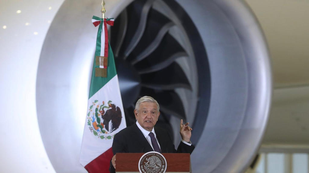 López Obrador aseguró que esta aeronave es ejemplo de los excesos que se cometieron en administraciones pasadas y manifestó que este avión es un insulto al pueblo mexicano. (EL UNIVERSAL)