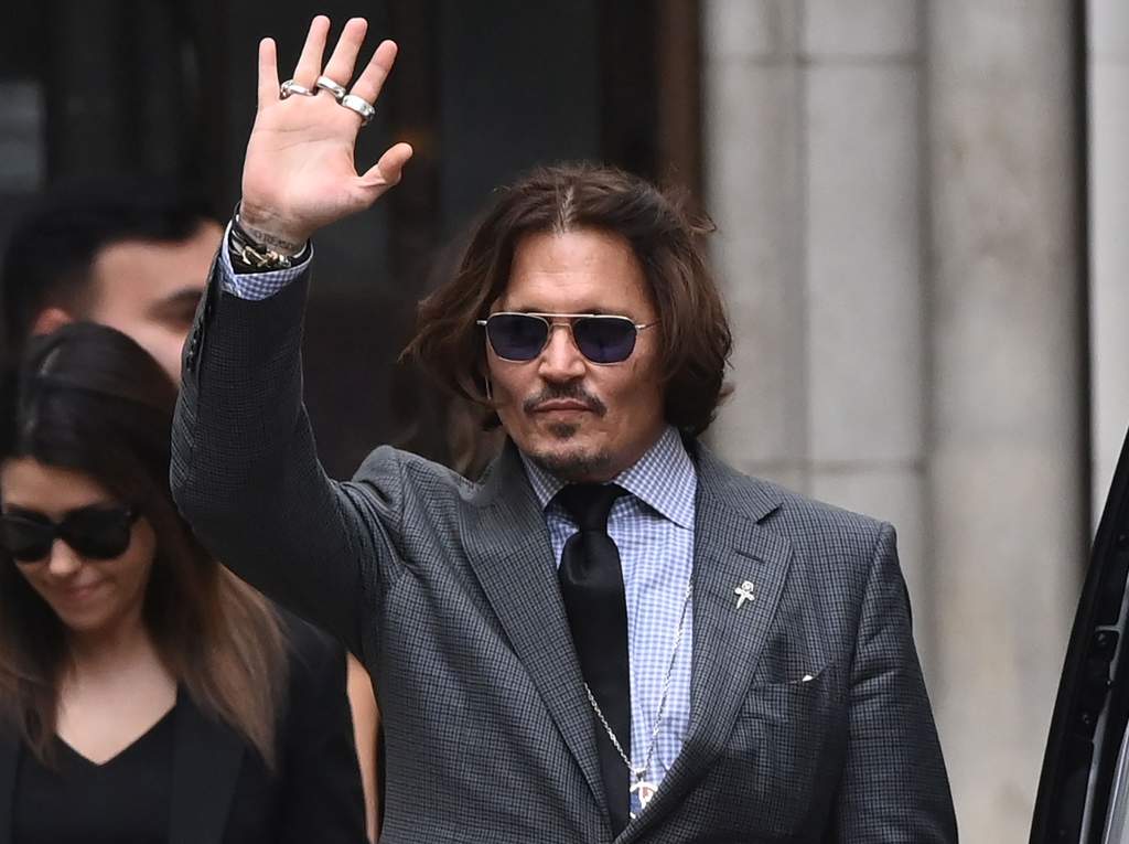 Una abogada del tabloide británico The Sun alegó el lunes que Johnny Depp abusó de Amber Heard durante su relación, cometiendo actos de violencia alimentados por la misoginia y desatados por su adicción al alcohol y las drogas. (ARCHIVO) 
