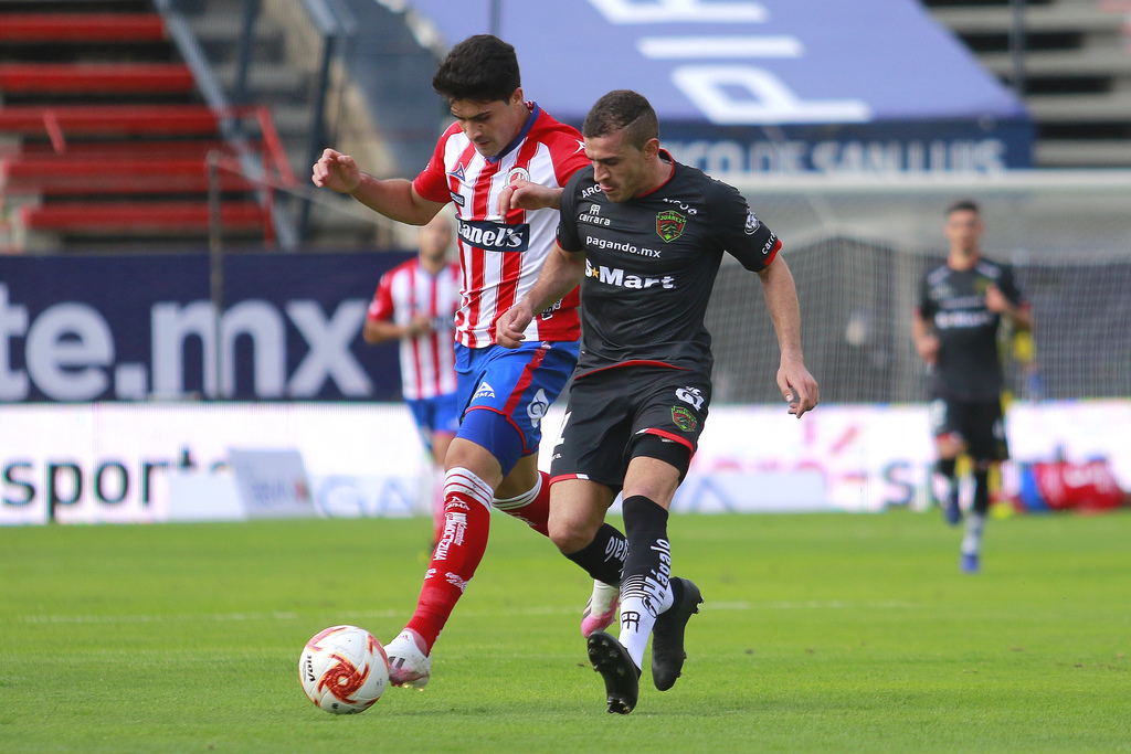 En el duelo que debió jugarse el pasado jueves, el San Luis y FC Juárez firmaron un empate a un tanto. (JAM MEDIA)