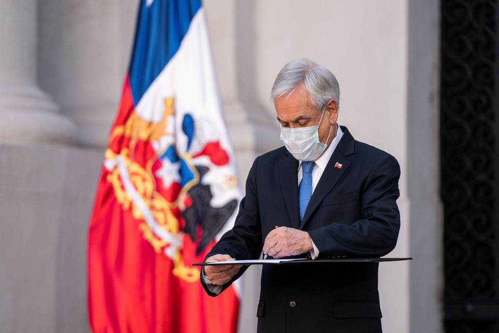 Los retoques en el gabinete pretenden aliviar las tensiones en la coalición gubernamental de Chile. (ARCHIVO) 