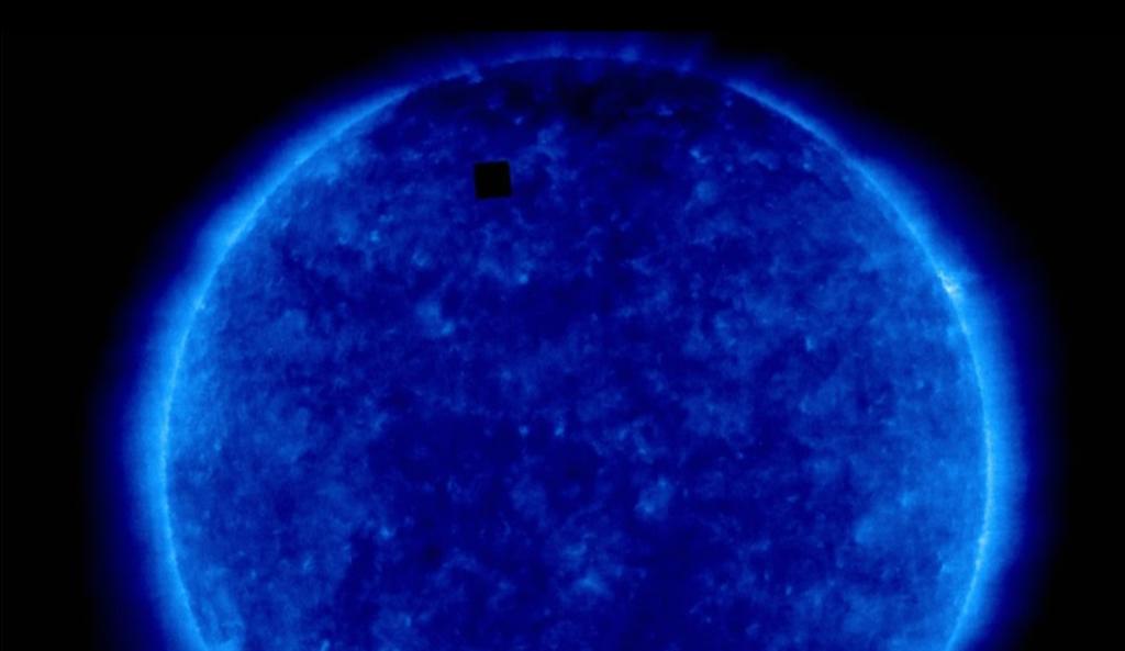 La imagen que forma parte del proyecto SOHO, de la NASA y la ESA, despertó diversas teorías entre el público (CAPTURA) 