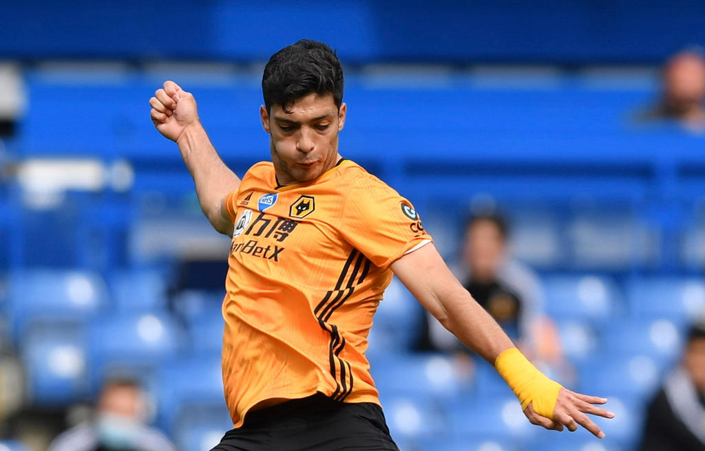 Los Wolves solicitaron en redes sociales votar a favor del tanto de Raúl, quien firmó su mejor temporada con 17 tantos en la Premier League. (ARCHIVO)
