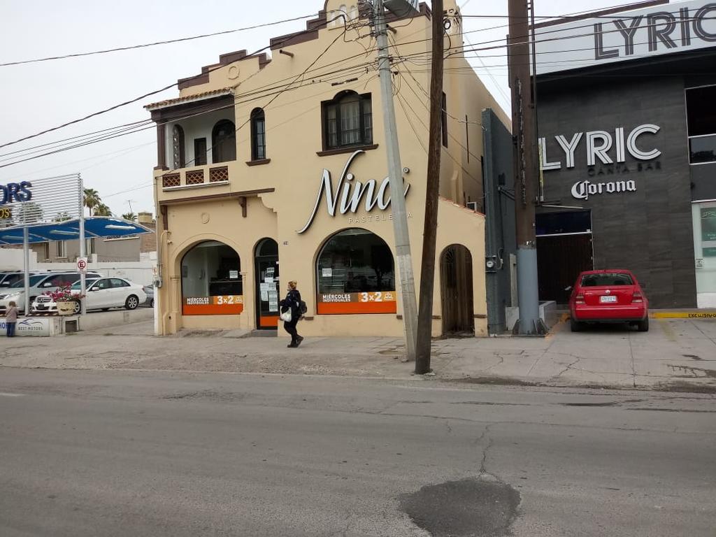 A las 9:00 horas ocurrió el robo con violencia en la pastelería Nina, ubicada sobre la calzada Colón, casi esquina con la avenida Matamoros, de Torreón, según lo dieron a conocer fuentes policiales.
(EL SIGLO DE TORREÓN)