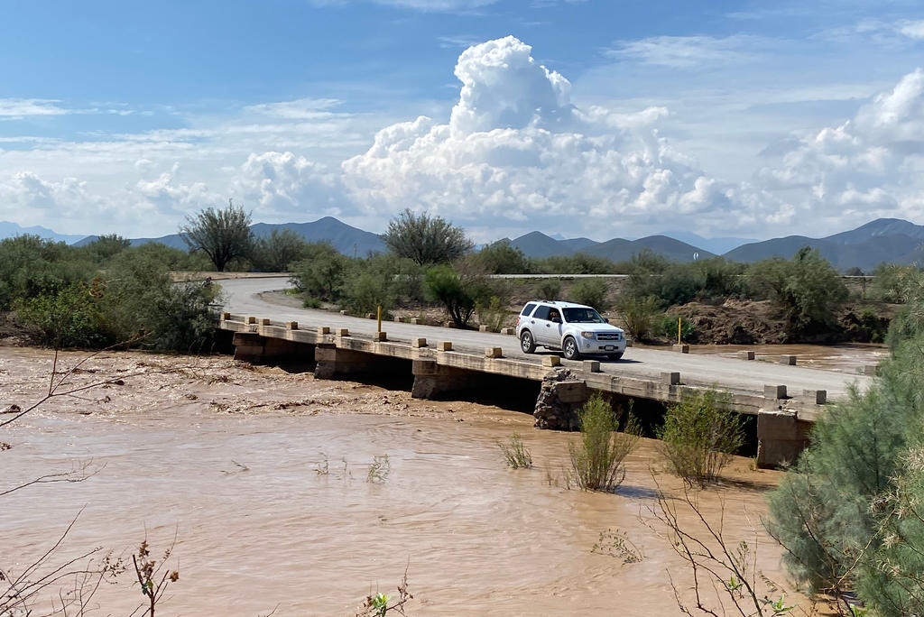 Autoridades estatales y municipales, confirmaron que hay una importante disminución en el volumen de agua que corre por el Río Aguanaval. (ARCHIVO)