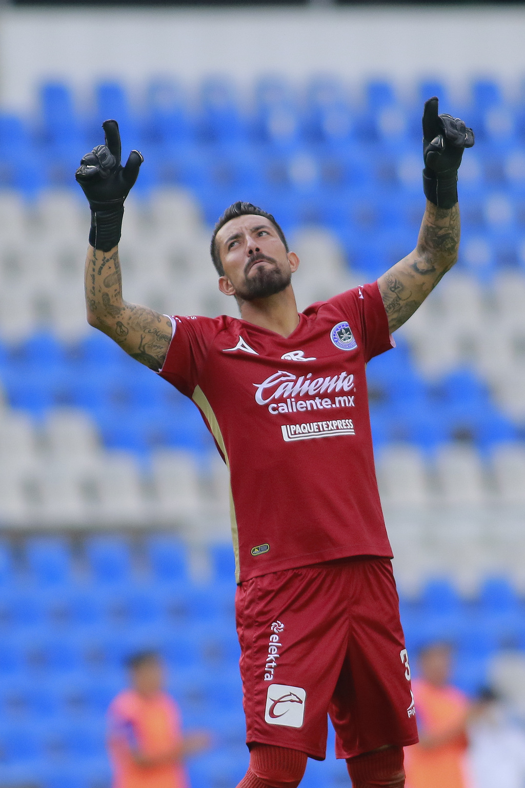 Miguel Fraga, portero de Mazatlán FC, celebra el gol del empate. (JAM MEDIA)