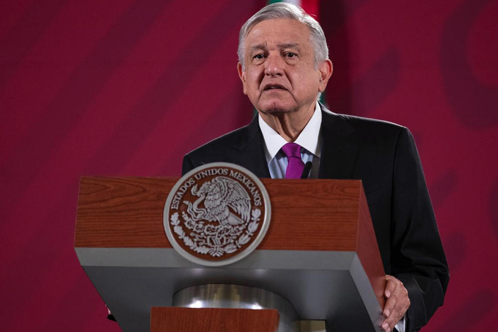 El presidente Andrés Manuel López Obrador aseguró que el 'maiceo' en tiempos de Porfirio Díaz y los 'cañonazos' de Álvaro Obregón se quedan cortos al compararse con el presunto soborno que dieron a legisladores para que aprobaran la Reforma Energética en el sexenio pasado. (ARCHIVO)