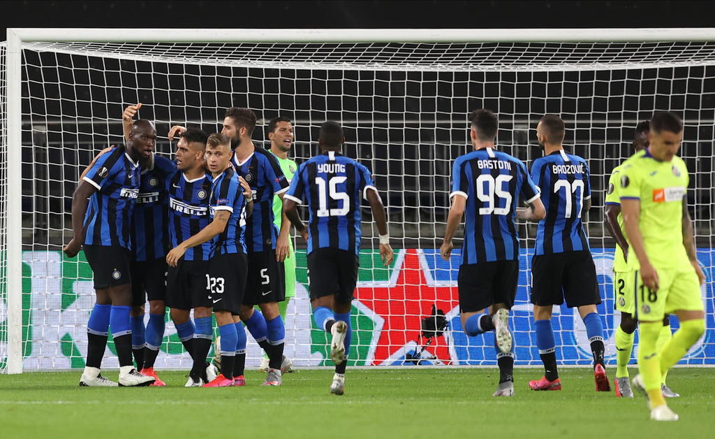 El Getafe finalizó su aventura en la Liga Europa tras perder 2-0 ante el Inter, que aprovechó mejor sus ocasiones y dejó fuera de la competición a un equipo que falló un penalti en las botas de Jorge Molina que podría haber dado la vuelta a la eliminatoria. (ARCHIVO)