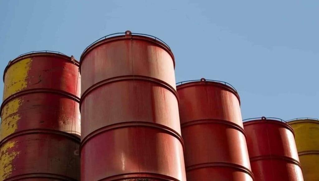 Por primera vez en cinco meses, el petróleo mexicano se vendió en más de 40 dólares el barril, debido a que los inventarios de crudo en Estados Unidos cayeron por tercera semana consecutiva, lo que confirma una mayor demanda del hidrocarburo. (ARCHIVO)