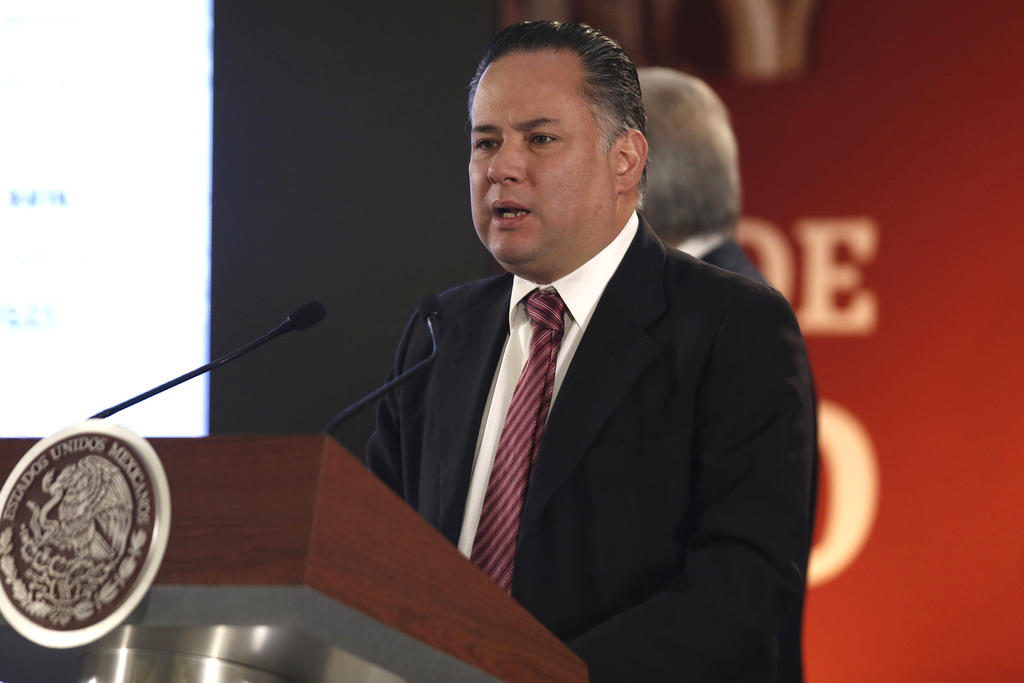 El titular de la Unidad de Inteligencia Financiera (UIF), Santiago Nieto, informó que actualmente hay 2 mil millones de pesos que mantiene bloqueados y que nadie ha reclamado. (ARCHIVO)