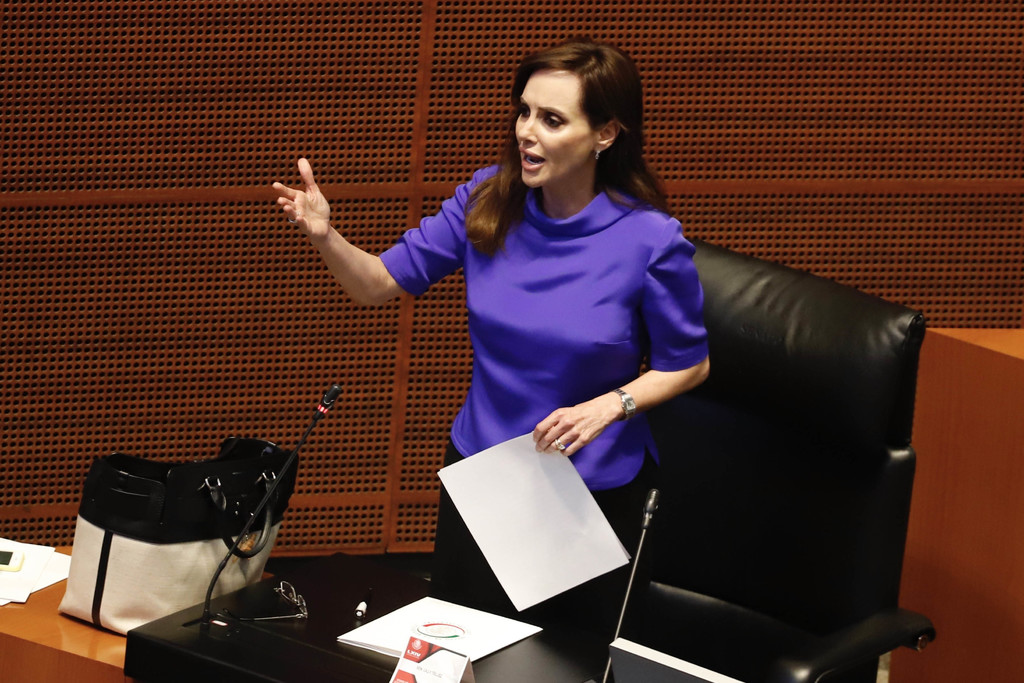 La senadora Lilly Téllez acusó a la Secretaría de Salud y a López-Gatell de violar la Ley Federal de Procedimiento Administrativo.
