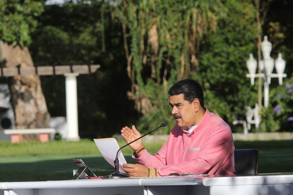 El dirigente chavista Nicolás Maduro dijo que entrarán en una fase de 'flexibilización parcial vigilada'. (EFE) 