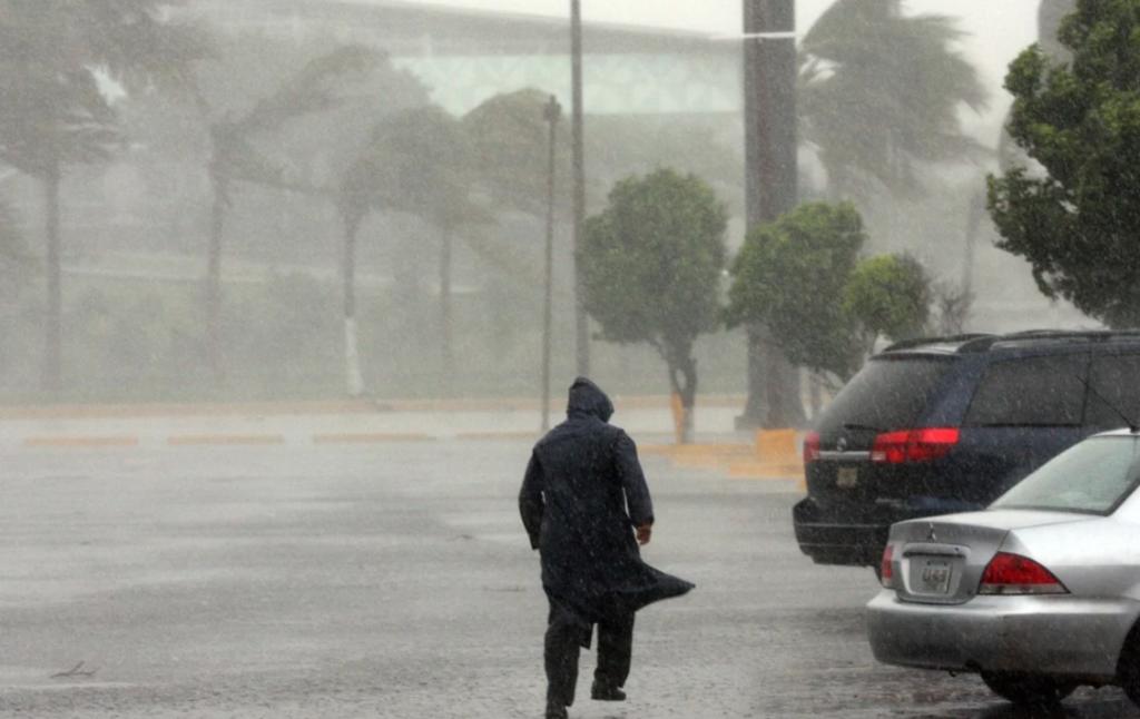 El Servicio Meteorológico Nacional (SMN) pronosticó que para este martes, el huracán 'Elida', un canal de baja presión y la onda tropical no. 26 provocarán lluvias intensas en las zonas del noroeste, norte, occidente y centro del país, incluido el Valle de México.
(ARCHIVO)