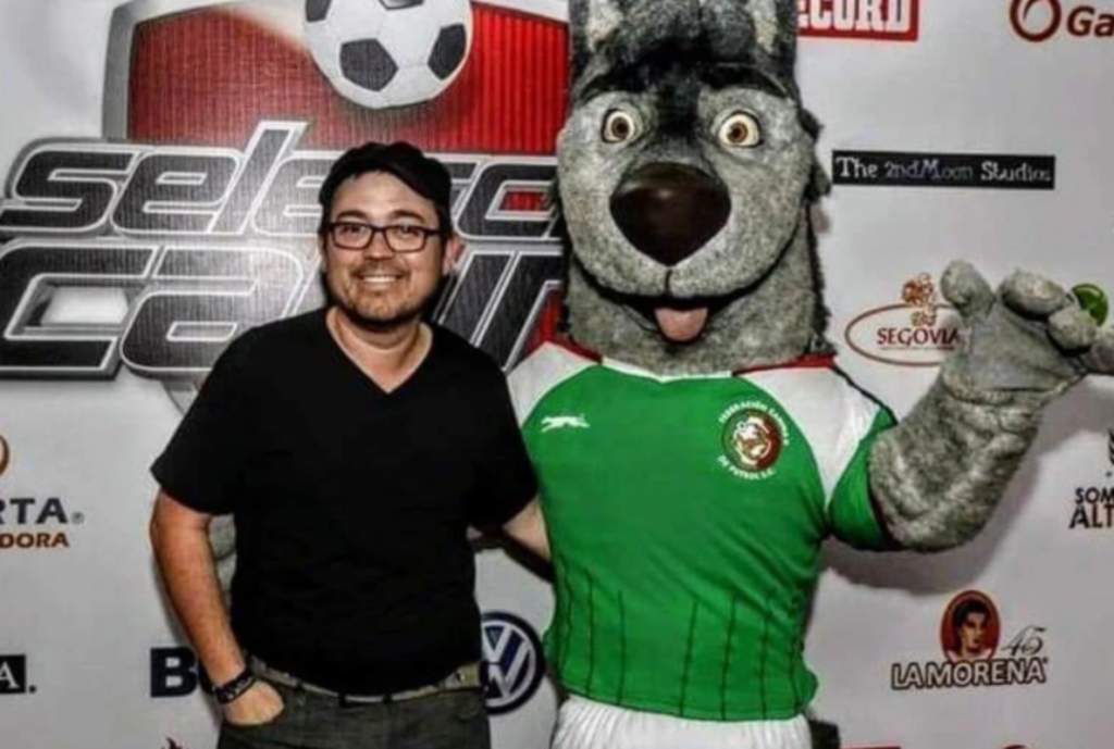 Nathan Sifuentes, codirector del largometraje de animación Selección Canina, sobre un equipo de futbol conformado por perros, fue asesinado el pasado lunes junto con su mamá, en su casa de Nuevo León. (ESPECIAL)  