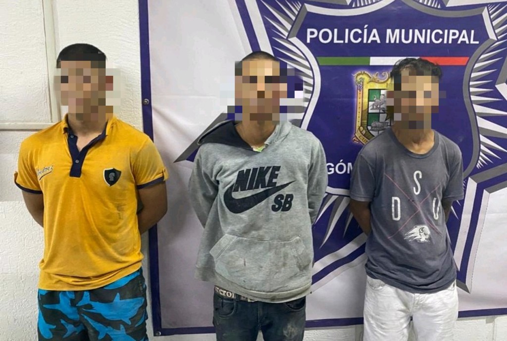 Los tres presuntos ladrones fueron arrestados por elementos de seguridad del municipio de Gómez Palacio. (EL SIGLO DE TORREÓN)