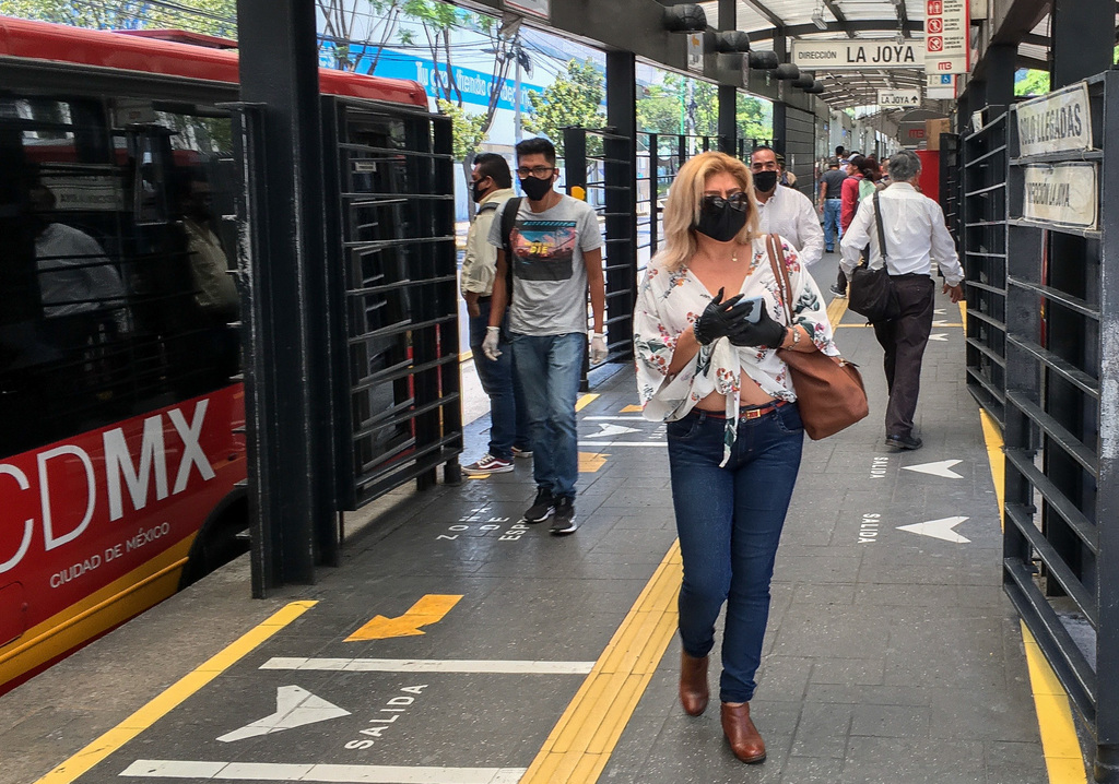 El sistema de transporte público en la Ciudad de México ha reportado pérdidas millonarias a causa de la pandemia.