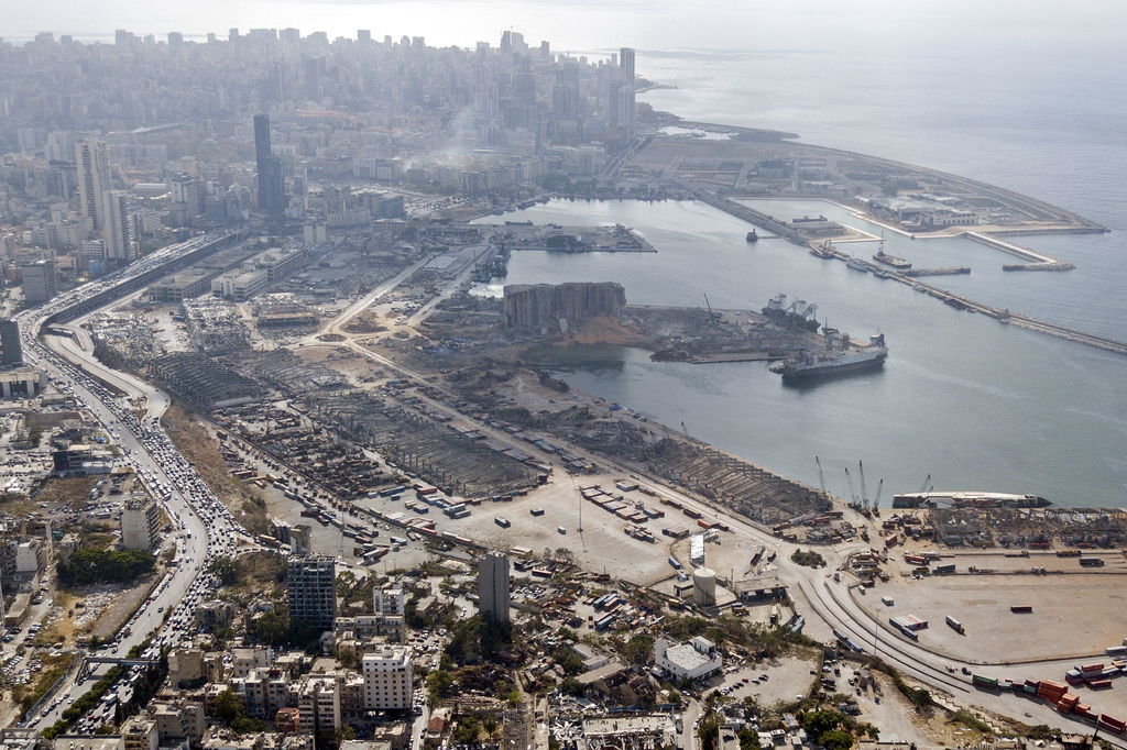 Vista general de la explosión en el puerto de Beirut. (ARCHIVO) 