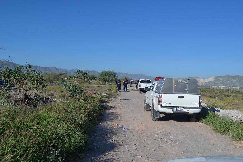 El hallazgo ocurrió cerca de las 8:00 horas en un camino de terracería que conduce de la localidad de Villa Nazareno al poblado denominado El Guaje de esta ciudad. (EL SIGLO DE TORREÓN)

