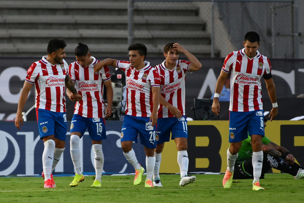Las Chivas buscarán su segunda victoria del torneo cuando se midan hoy como locales al Atlético San Luis. (JAM MEDIA)