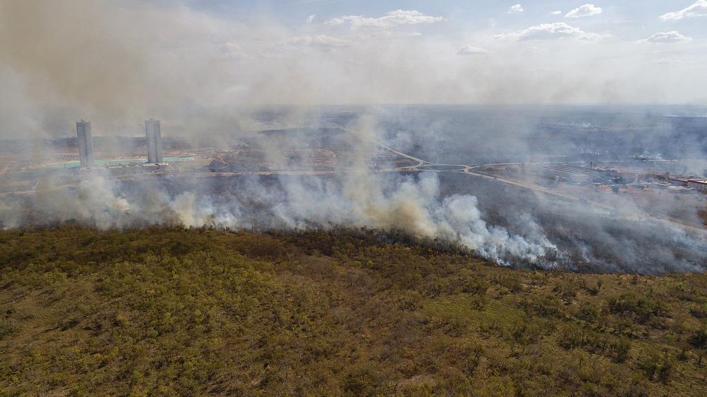Las autoridades brasileñas seguirán trabajando para intensificar las medidas de prevención y combate a los fuertes incendios que castigan y amenazan a los diferentes biomas de Brasil. (ARCHIVO)
