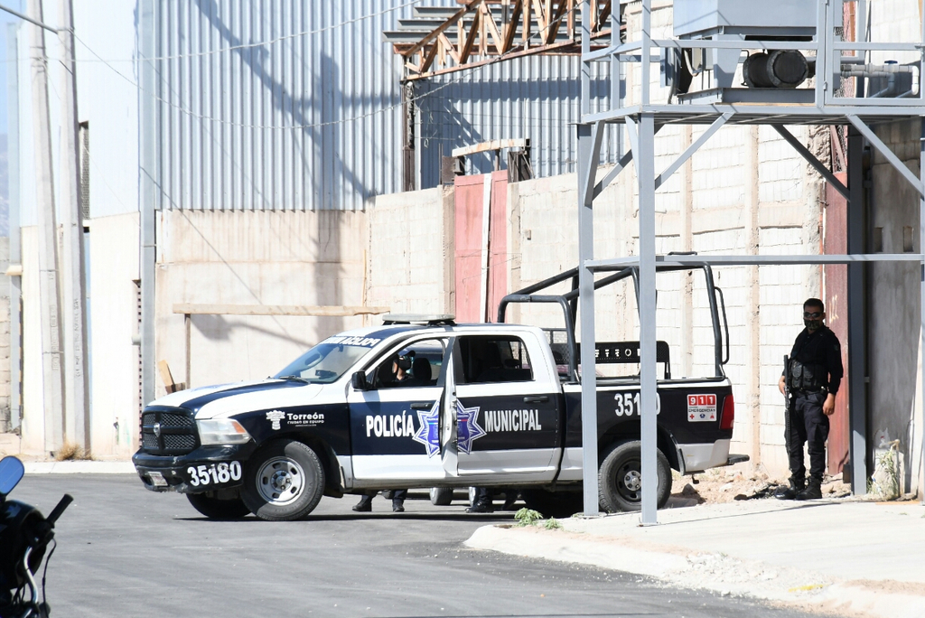 De acuerdo al Análisis de incidencia delictiva en La Laguna del CCI, en Torreón aumentó el robo a negocio un 102.5 % respecto al primer semestre del 2019 y el robo a casa habitación subió 26.7 %. (EL SIGLO DE TORREÓN)