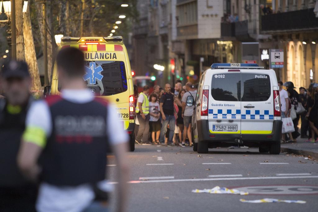 Tres jóvenes marroquíes serán juzgados próximamente en relación con los atentados de Barcelona y Cambrils (noreste español) de hace tres años, que causaron 16 muertos y más de cien heridos, aunque ninguno fue procesado por asesinato, mientras sigue la investigación sobre posibles conexiones terroristas internacionales. (ARCHIVO, 2017)