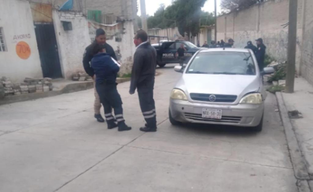 Los miembros de Seguridad Pública municipal notificaron del crimen a la Fiscalía General de Justicia del Estado de México y al sitio llegó personal de la corporación para iniciar la investigación del homicidio.
(ESPECIAL)