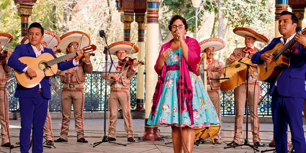 En México estarán disponibles en https://www.goliiive.com.mx. La Santa Cecilia ha colaborado con artistas de la talla de Elvis Costello, Los Lobos, John Paul Jones, Eugenia León, Mon Laferte, entre otros. (INTERNET) 