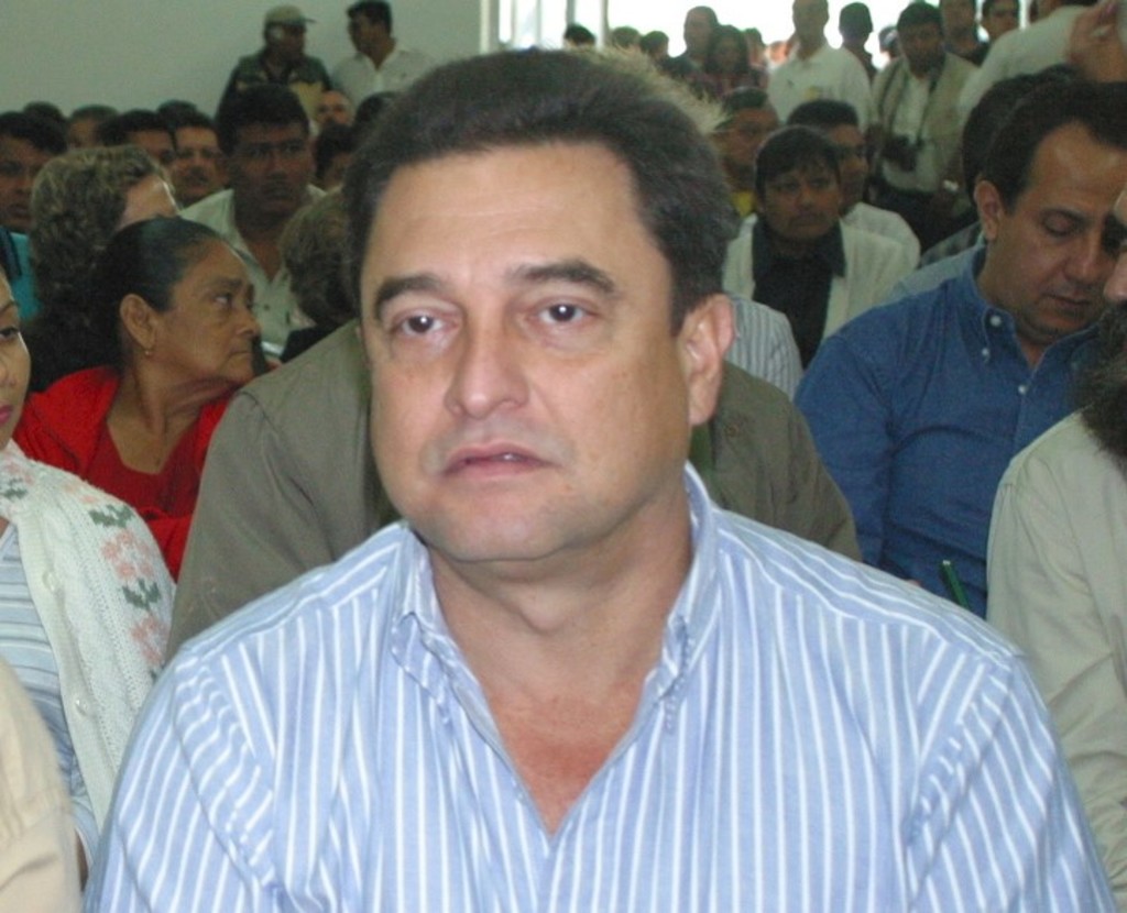 David León entregó sobres con dinero al hermano del presidente, Pío López Obrador (foto).