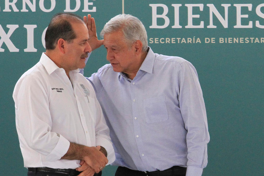 En conferencia de prensa que encabeza el presidente Andrés Manuel López Obrador, el mandatario local señaló que comparte con el titular del Ejecutivo federal la lucha contra la corrupción puesto que ese flagelo abre la puerta a otros delitos y la violencia.
(ARCHIVO)