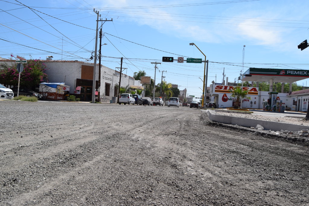 Las obras de recarpeteo de algunas calles de la ciudad representan una inversión de 4 millones 928 mil 439 pesos. (EL SIGLO DE TORREÓN) 