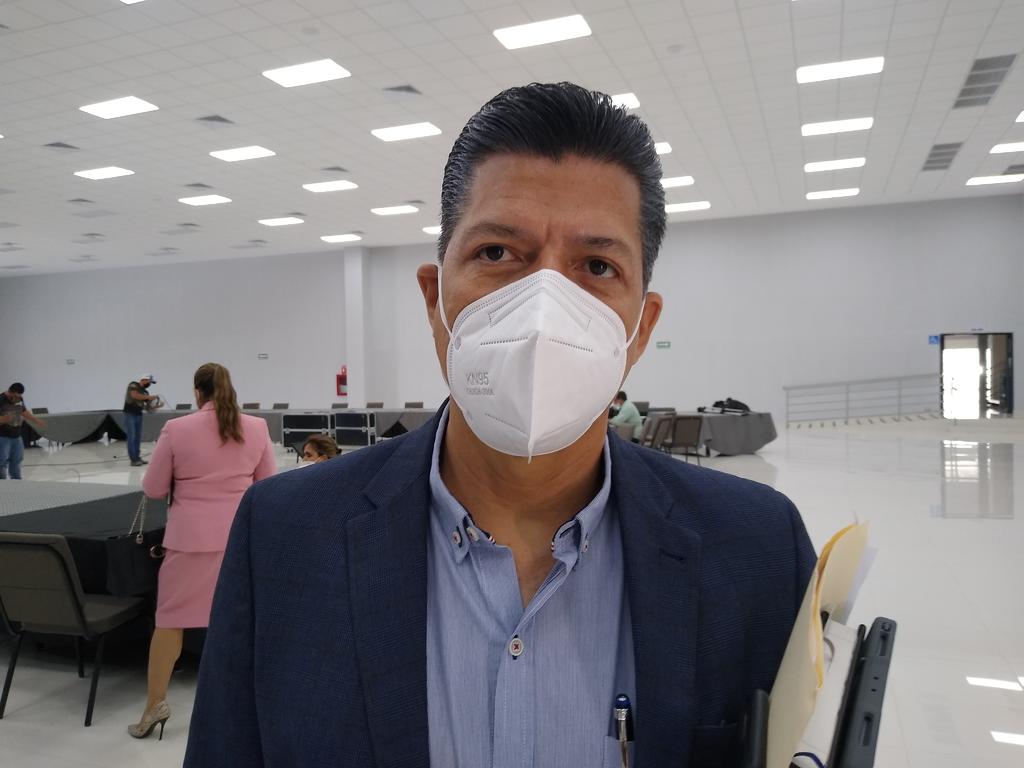 El funcionario comentó que a raíz de estos contagios, se estableció el cerco sanitario y se intensificaron las acciones de control larvario, fumigación, supervisión de ovitrampas y entrega de abate, entre otras.
(EL SIGLO DE TORREÓN)