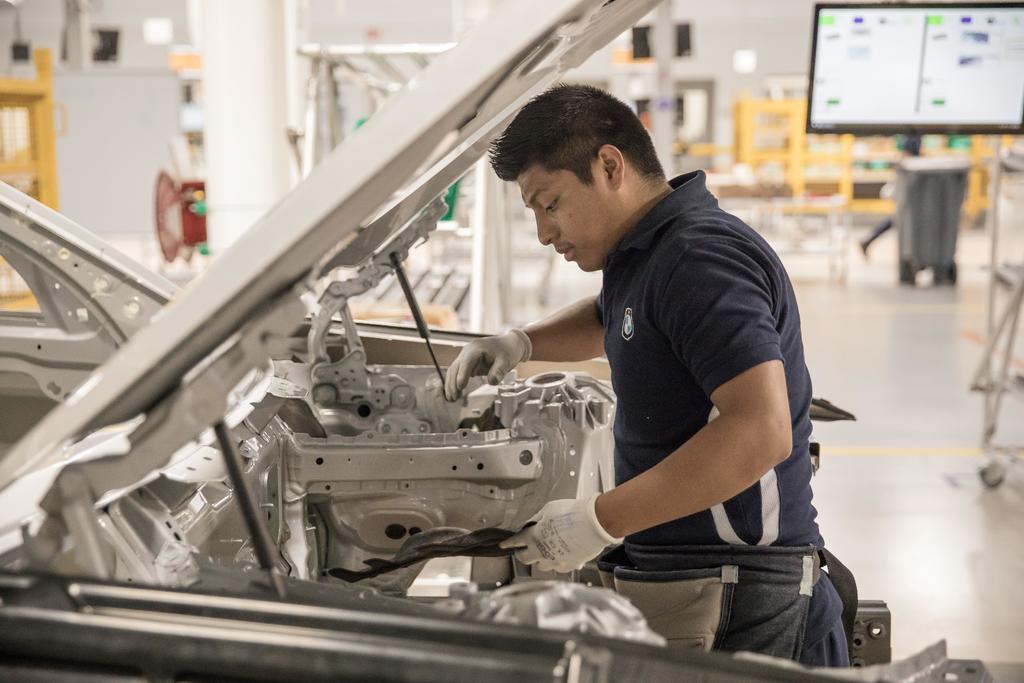 La Asociación Mexicana de la Industria Automotriz (AMIA) mencionó que en los próximos años enfrenta tres principales retos en el país. (ARCHIVO)