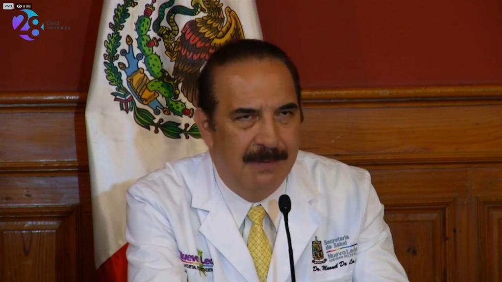 'Aunque sea el presidente, se lo tengo que decir', señaló el secretario de Salud de Nuevo León, Manuel de la O Cavazos, al expresar su desacuerdo con el hecho de que el mandatario Andrés Manuel López Obrador, no haya utilizado cubrebocas durante la 'mañanera' que encabezó este jueves en las instalaciones de la Policía Militar de esta entidad. (ARCHIVO)