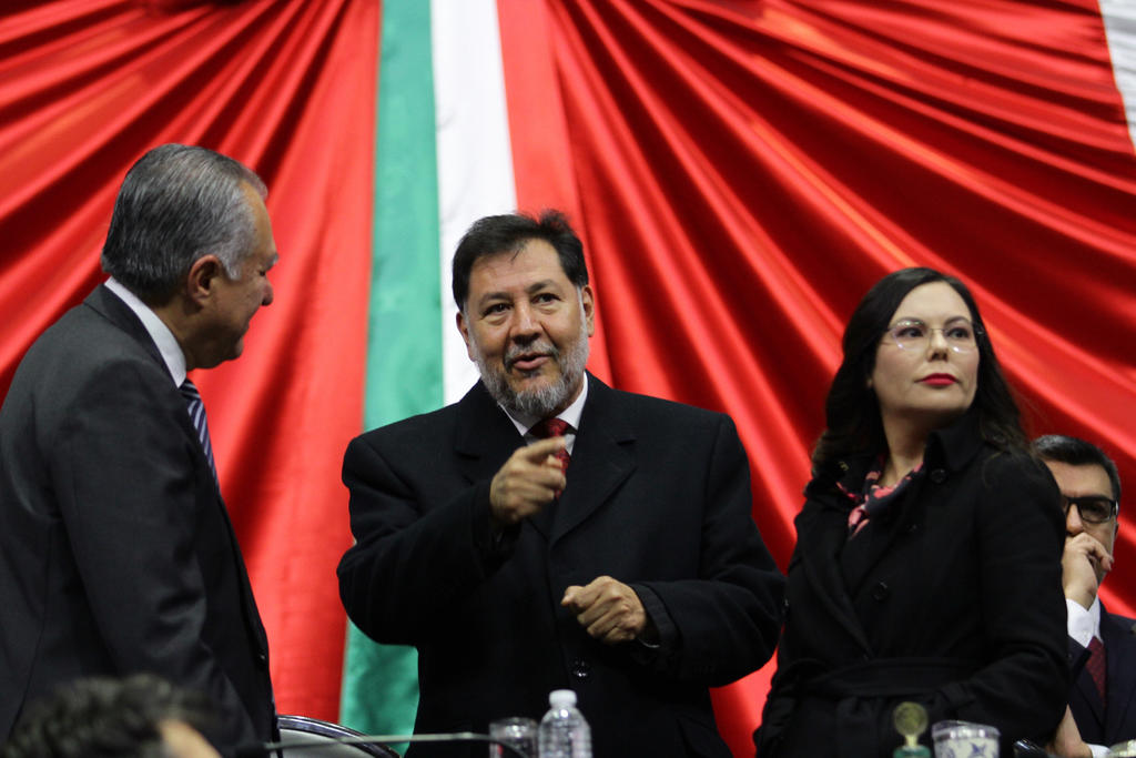 El Partido del Trabajo informó que se sumaron a su bancada Mauricio Toledo, exdelegado de Coayoacán. En la imagen se observa Fernadez Noroña, uno de los líderes del partido. 
