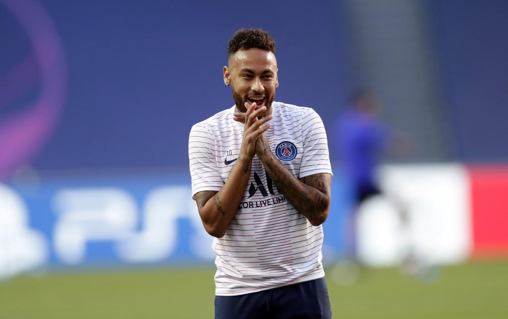 La empresa estadounidense Nike informó este sábado que pondrá fin a su contrato de patrocinio con el delantero brasileño Neymar, del París Saint-Germain, a partir del próximo lunes, después de 15 años juntos. (ARCHIVO)