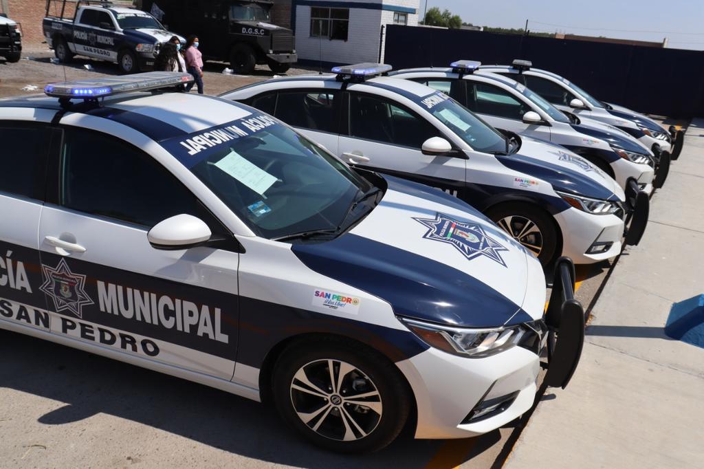 La mañana de este sábado autoridades municipales y del Gobierno estatal y federal, oficializaron la entrega de 10 unidades a la Dirección de Seguridad Pública de San Pedro. (ARCHIVO)